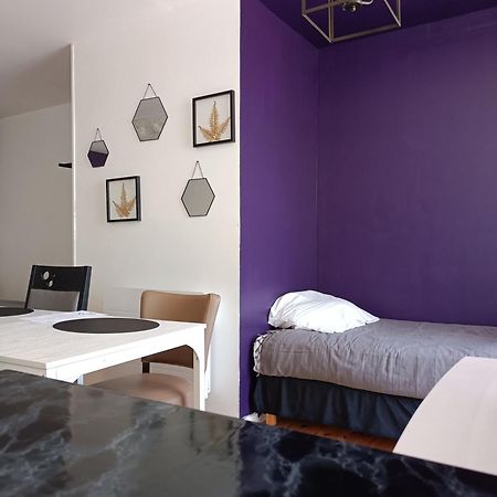 Les 2 Tours Hotel Chenay  Buitenkant foto